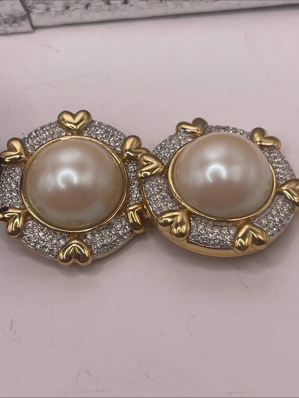 07.08.26-5 Nina Ricci  Faux Pearl Button Clip on &Goldtone Heart Accent Earrings